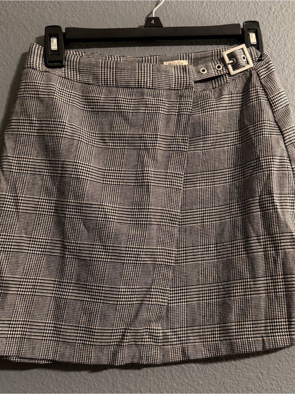 Brandy Melville John Galt Plaid mini skirt